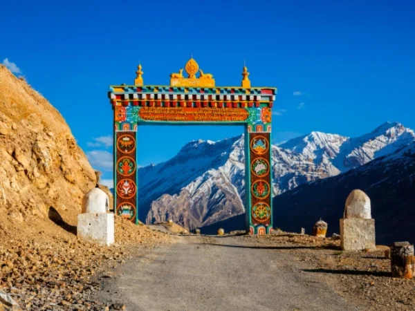 Spiti Valley Adventure Tour Package (8 Nights / 9 Days)